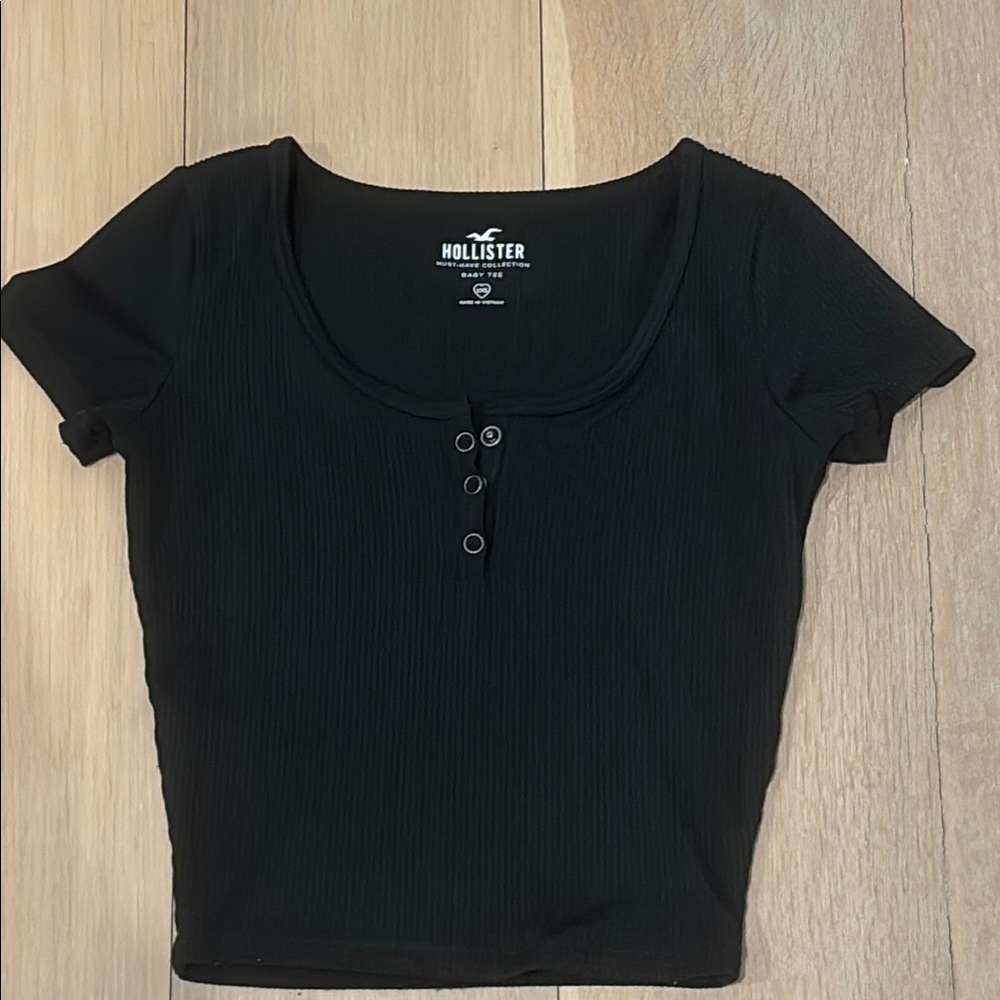 Hollister black ribbed henley baby tee